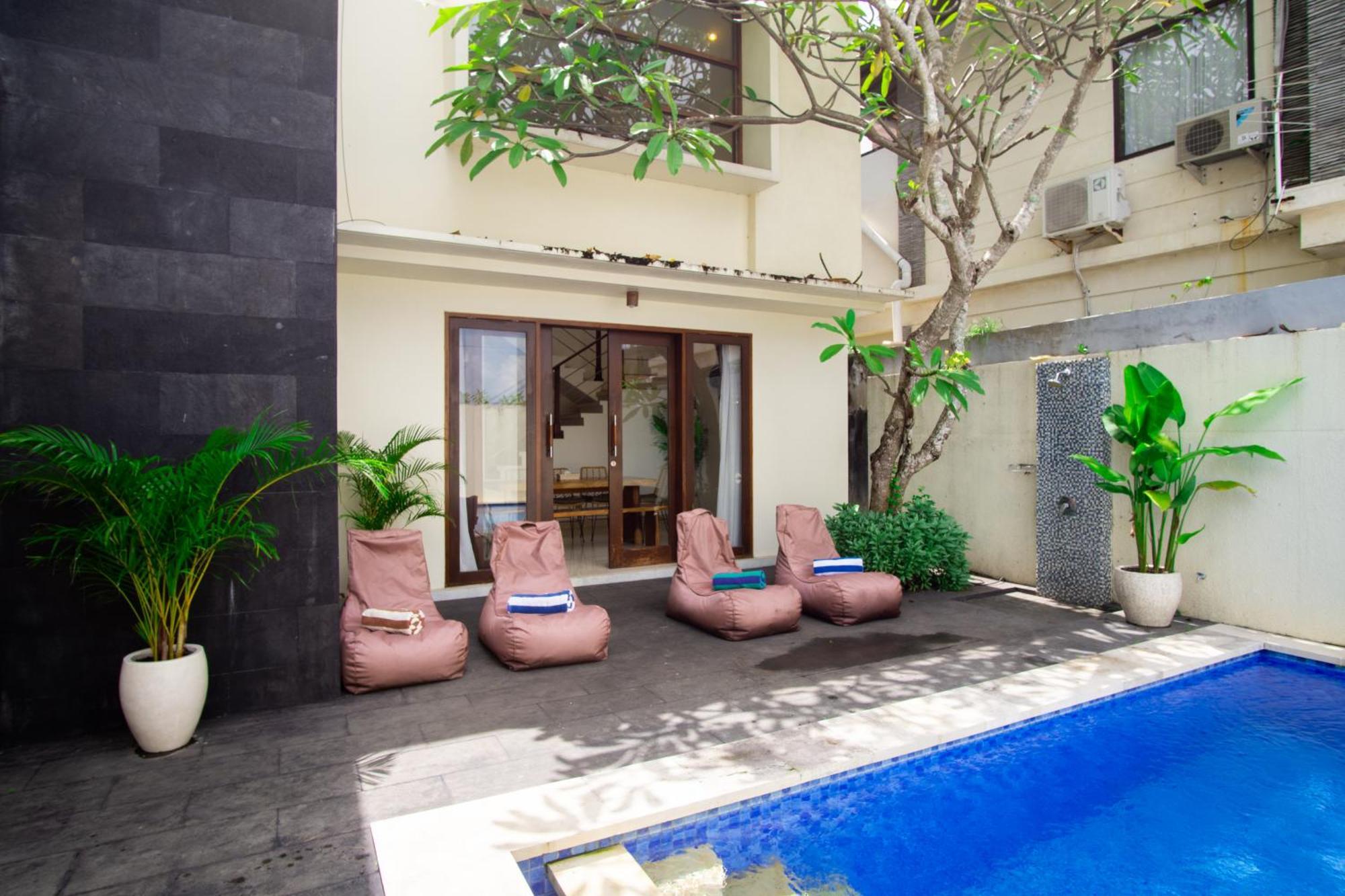 Serenity Modern Steps To Villa Canggu